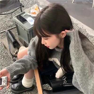 为黛茜小姐开车